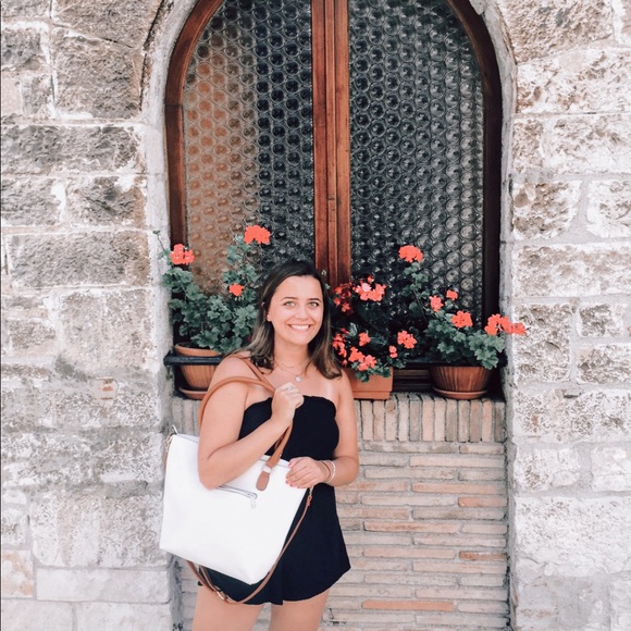 Meet your Posher, Morgan - Picture 1 of 1